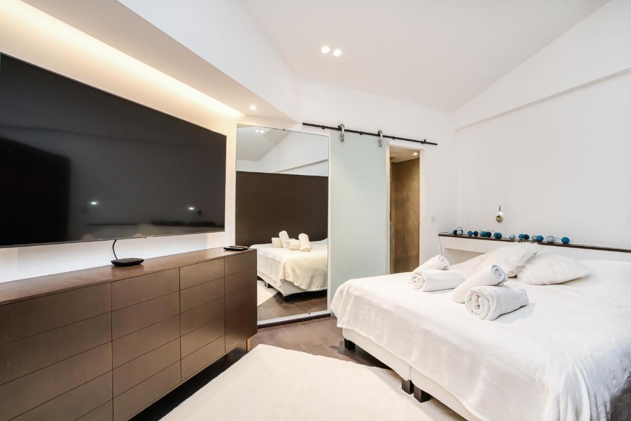 סן טרופז Appartement Place Des Lices Avec Parking מראה חיצוני תמונה