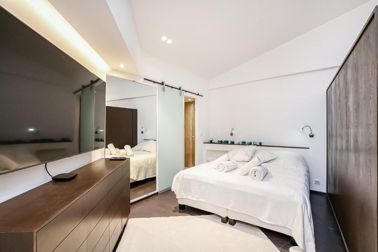 סן טרופז Appartement Place Des Lices Avec Parking מראה חיצוני תמונה