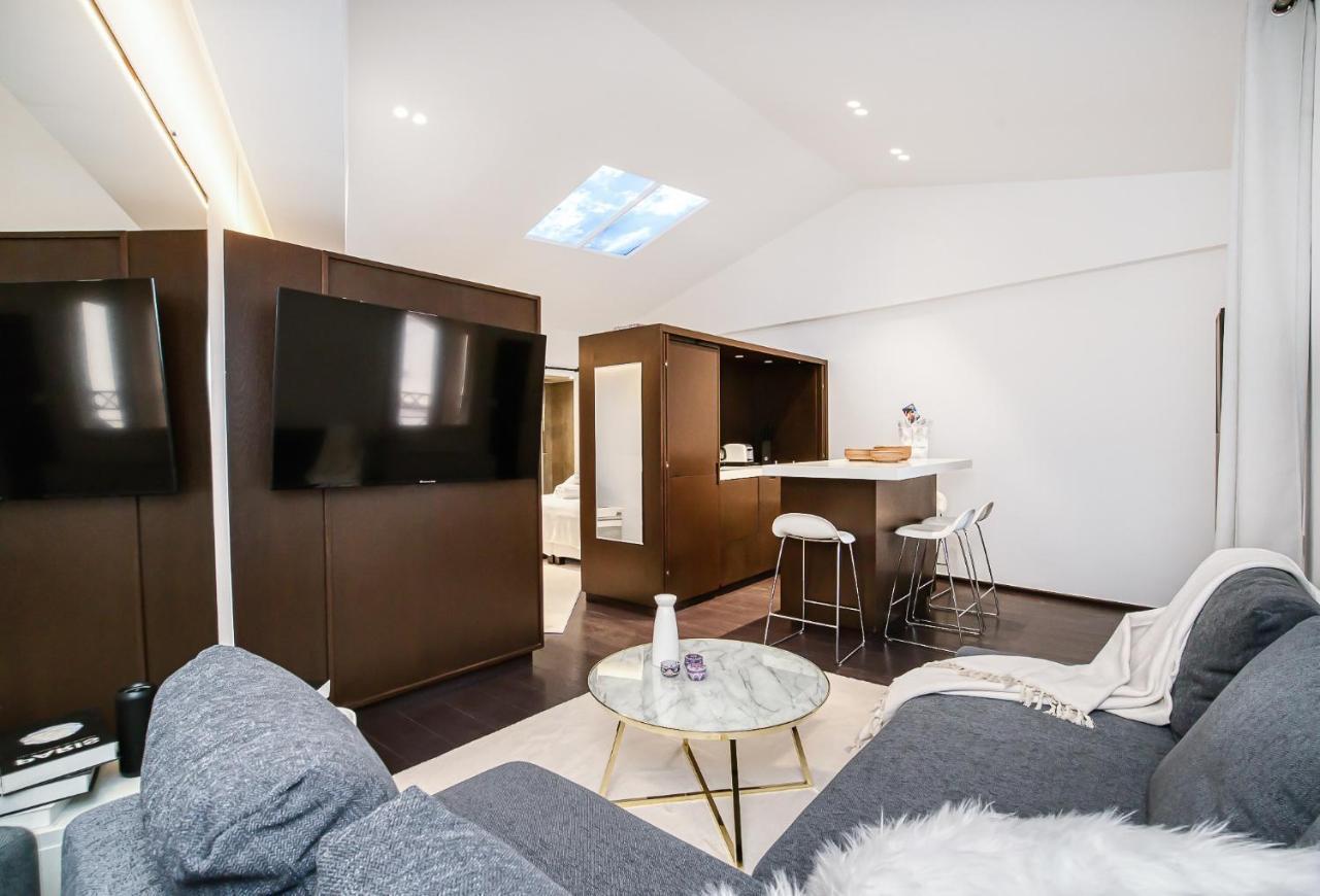 סן טרופז Appartement Place Des Lices Avec Parking מראה חיצוני תמונה